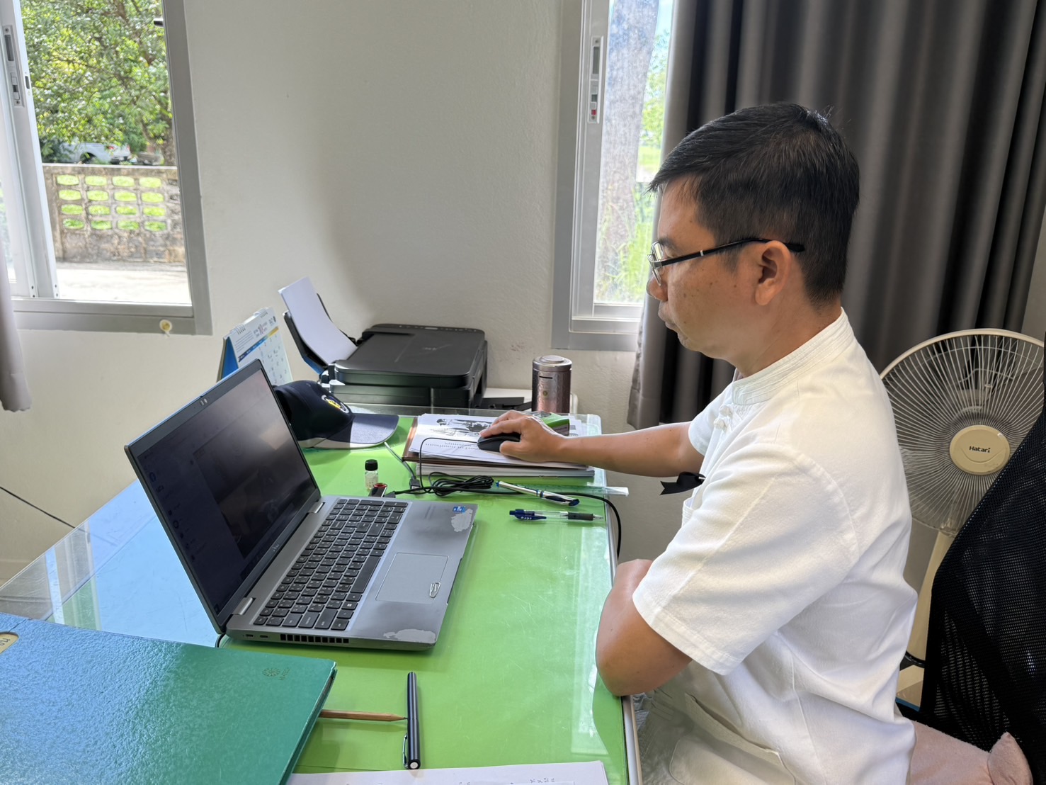 พช.เมืองจันทบุรี ร่วมรับชมการถ่ายทอดสดการชี้แจงเกณฑ์การวัดและประเมินผล การขับเคลื่อน 5+1