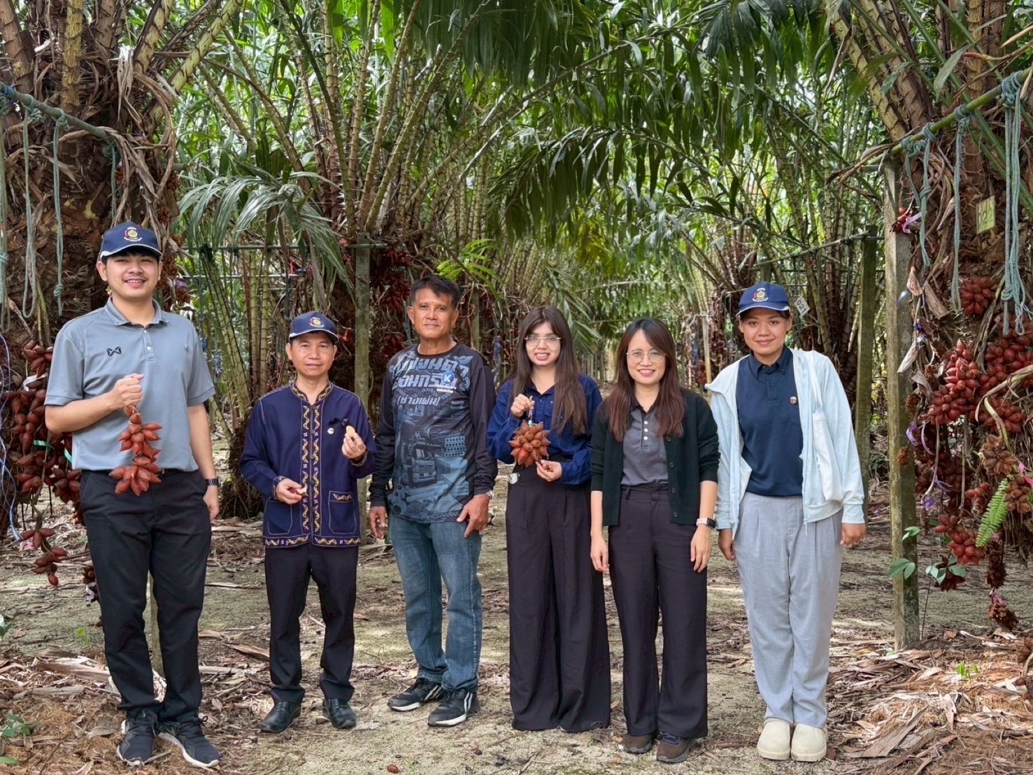 พช.เมืองจันทบุรี ลงพื้นที่ติดตามผลการดำเนินงาน โคกหนองนา โมเดล