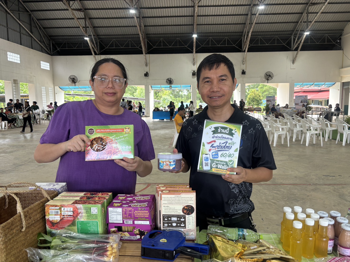 พช.เมืองจันทบุรี ขานรับนโยบายสนับสนุนผู้ประกอบการ OTOP สมัครเข้าร่วมโครงการ “ไทย พลัส” (60/40) สำหรับร้านค้า