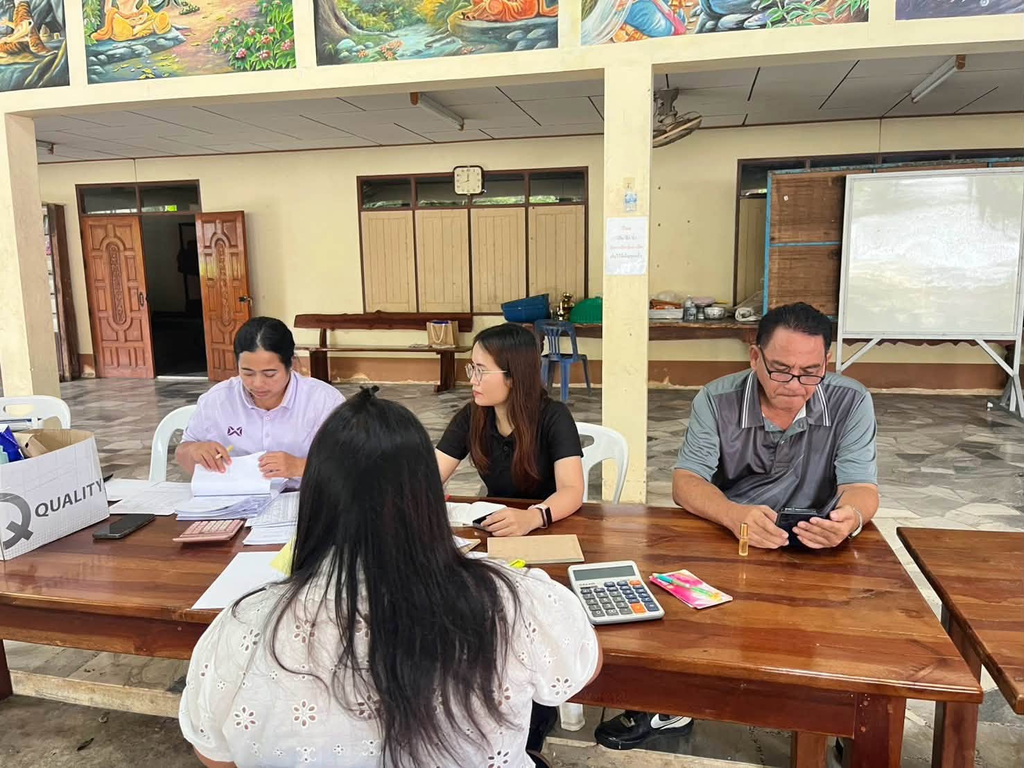 พช. เมืองจันทบุรี ร่วมสนับสนุนและติดตามการดำเนินงานกองทุนหมู่บ้านและชุมชนเมือง อำเภอเมืองจันทบุรี